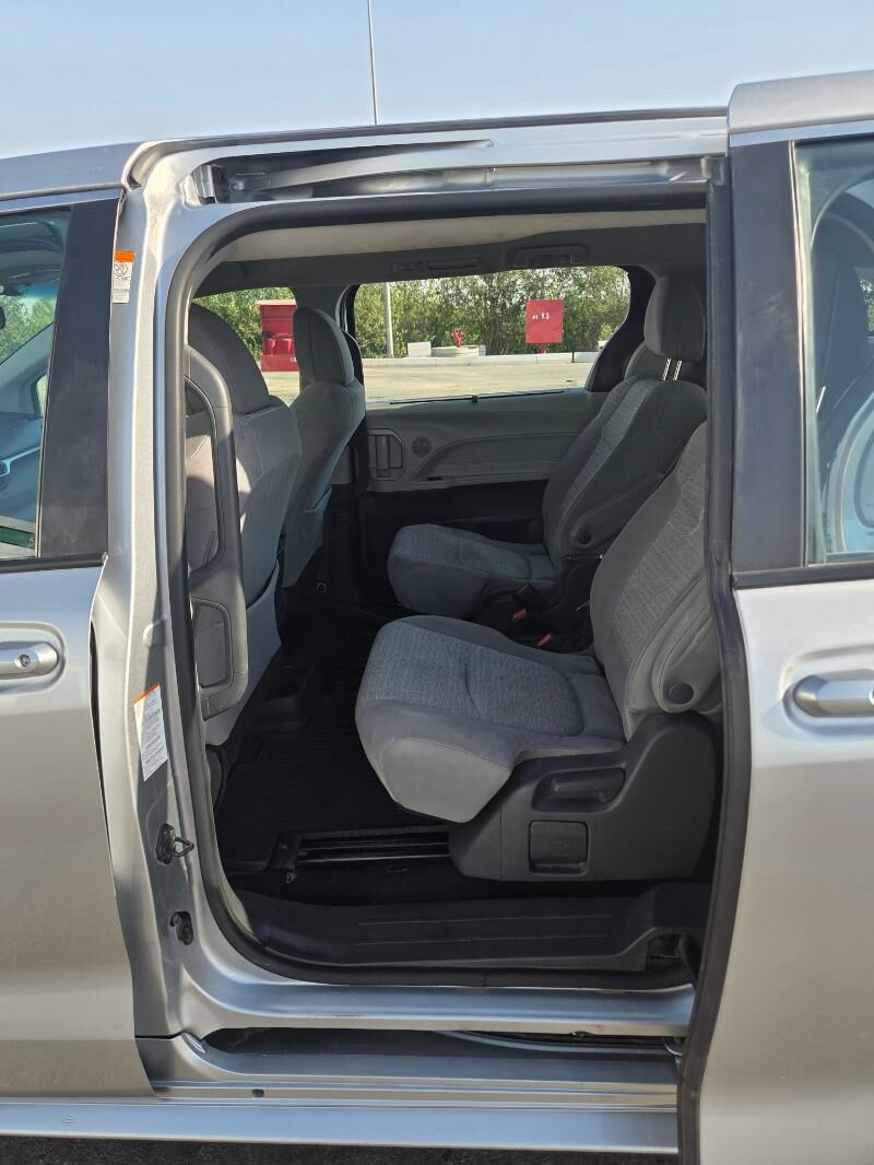 Toyota Sienna 2022 - 500 000 TMT - Туркменабат - img 3
