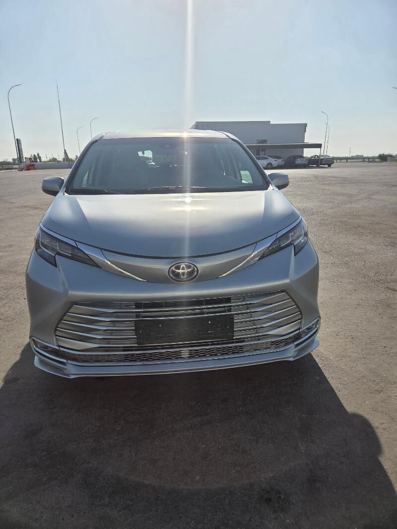 Toyota Sienna 2022 - 500 000 TMT - Туркменабат - img 6
