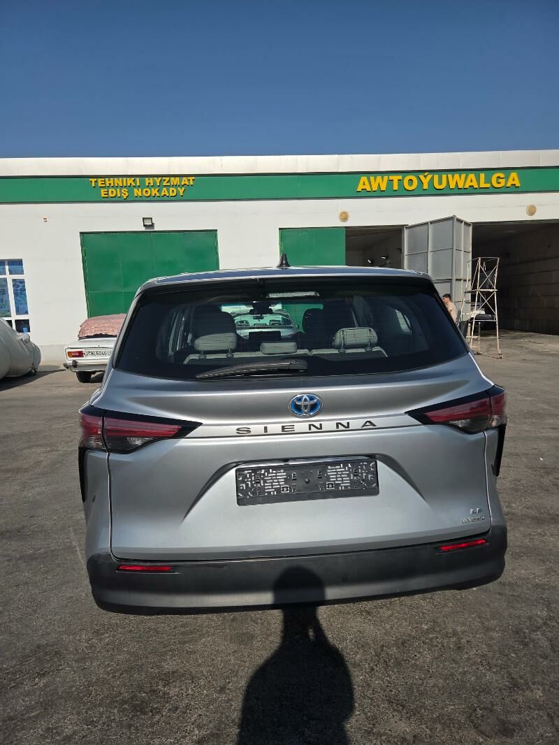 Toyota Sienna 2022 - 500 000 TMT - Туркменабат - img 5