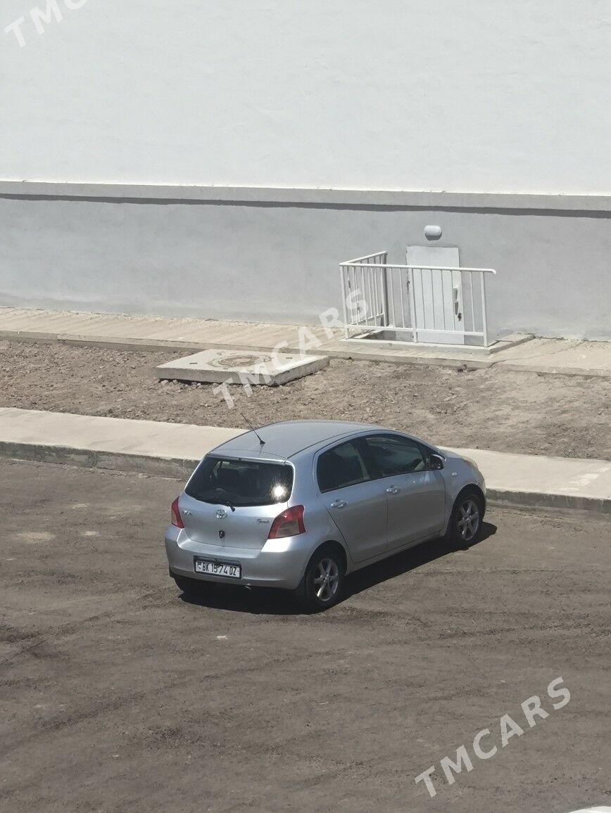 Toyota Yaris 2006 - 100 000 TMT - Дашогуз - img 2