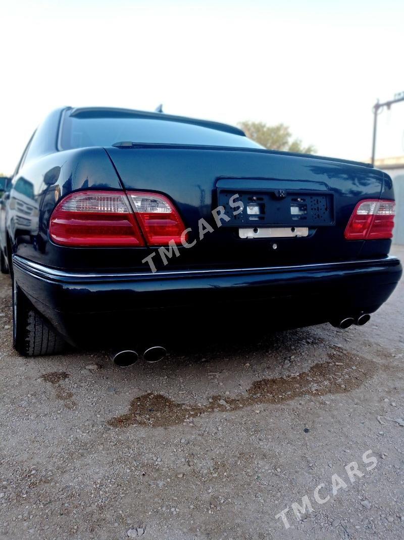 Mercedes-Benz E320 1996 - 110 000 TMT - Balkanabat - img 3