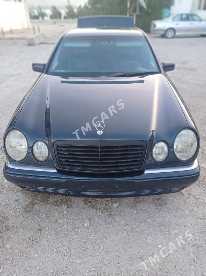 Mercedes-Benz E320 1996 - 110 000 TMT - Balkanabat - img 4