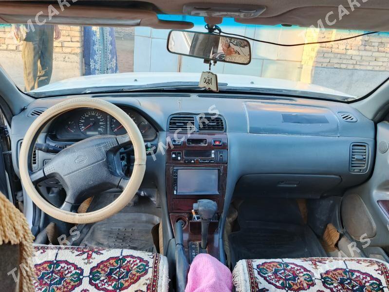 Nissan Maxima 1998 - 36 000 TMT - Саят - img 8