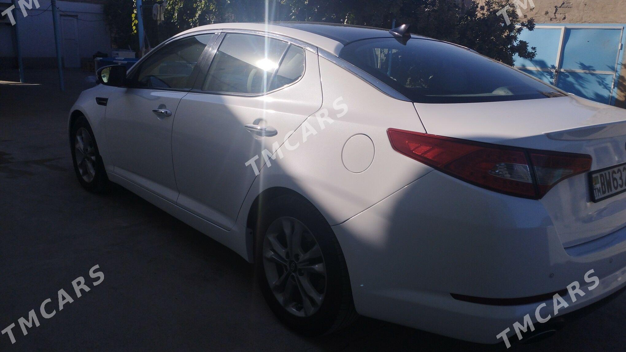 Kia Optima 2011 - 175 000 TMT - Ак-Бугдайский этрап - img 3