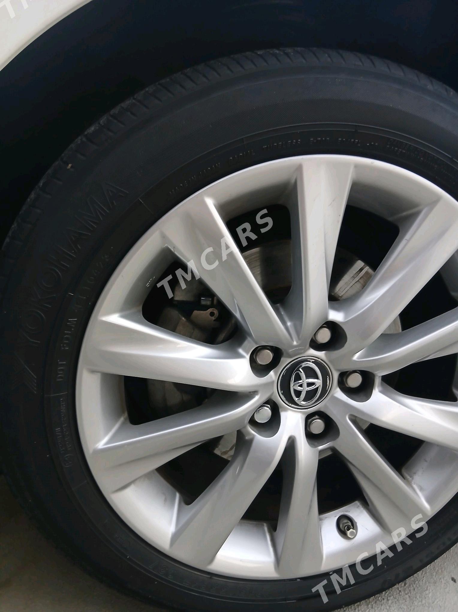 Toyota Camry 2016 - 250 000 TMT - 30 мкр - img 6