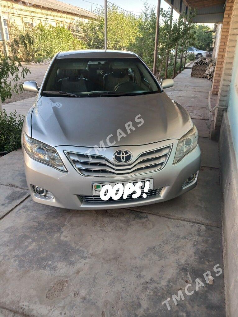 Toyota Camry 2011 - 225 000 TMT - Köneürgenç - img 2