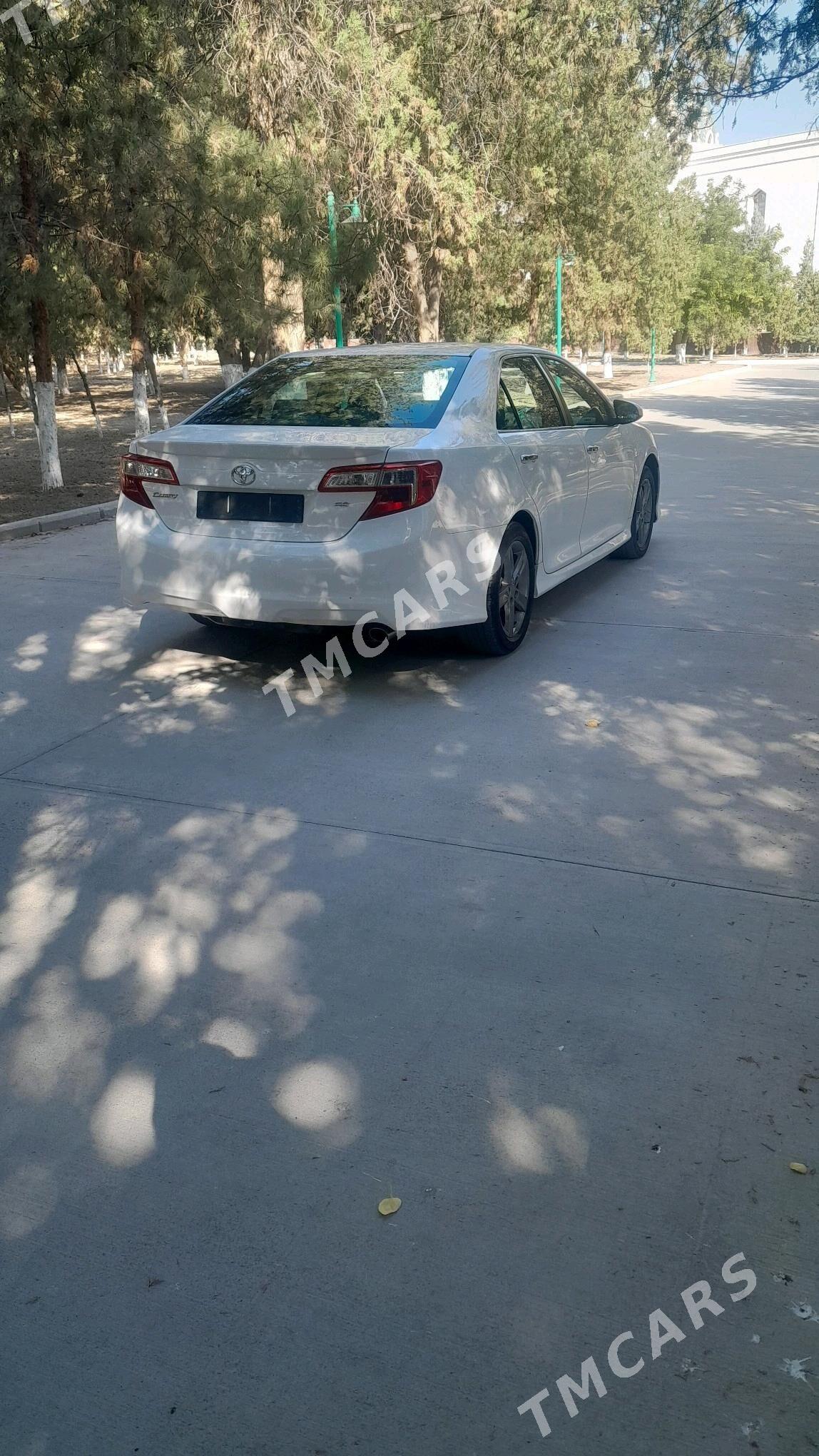 Toyota Camry 2012 - 185 000 TMT - Гёкдепе - img 4