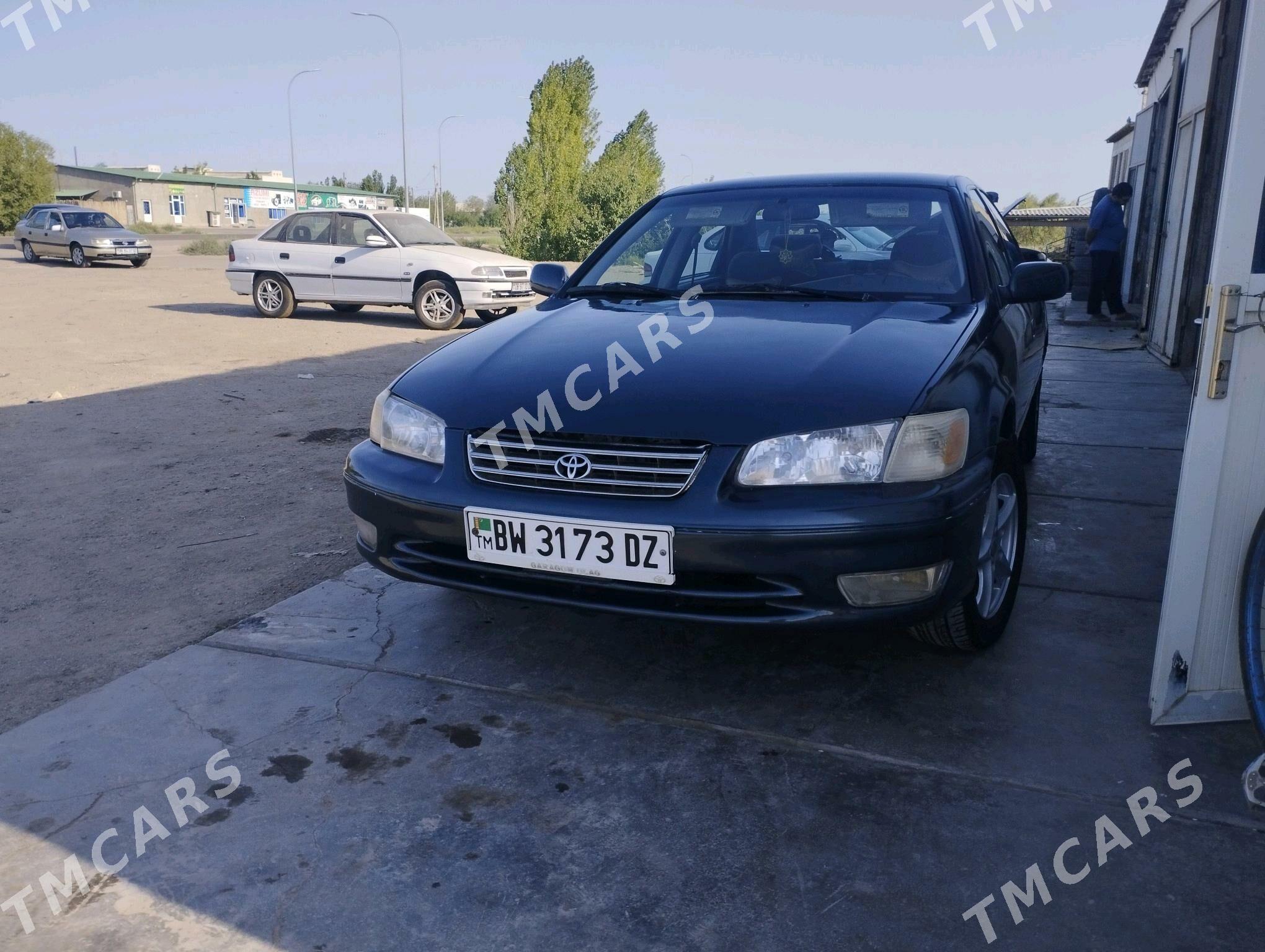 Toyota Camry 2000 - 110 000 TMT - Boldumsaz - img 2