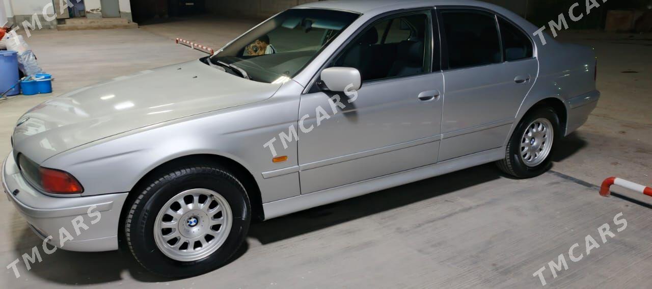 BMW E39 1999 - 110 000 TMT - Балканабат - img 3