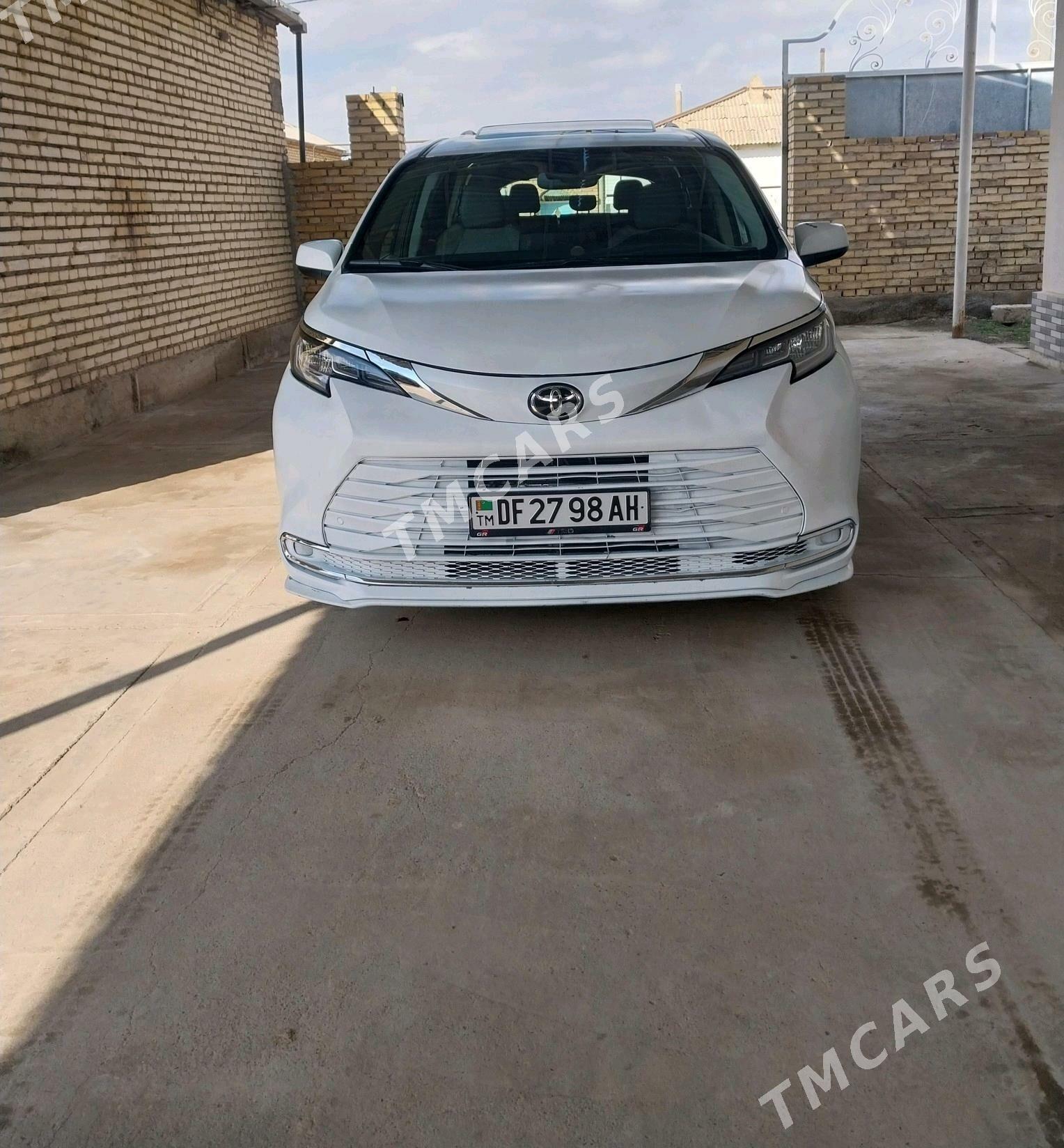 Toyota Sienna 2021 - 450 000 TMT - Kaka - img 6