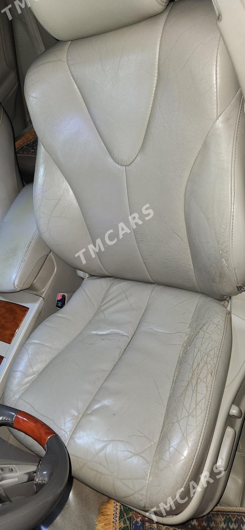 Toyota Camry 2010 - 225 000 TMT - Мары - img 8