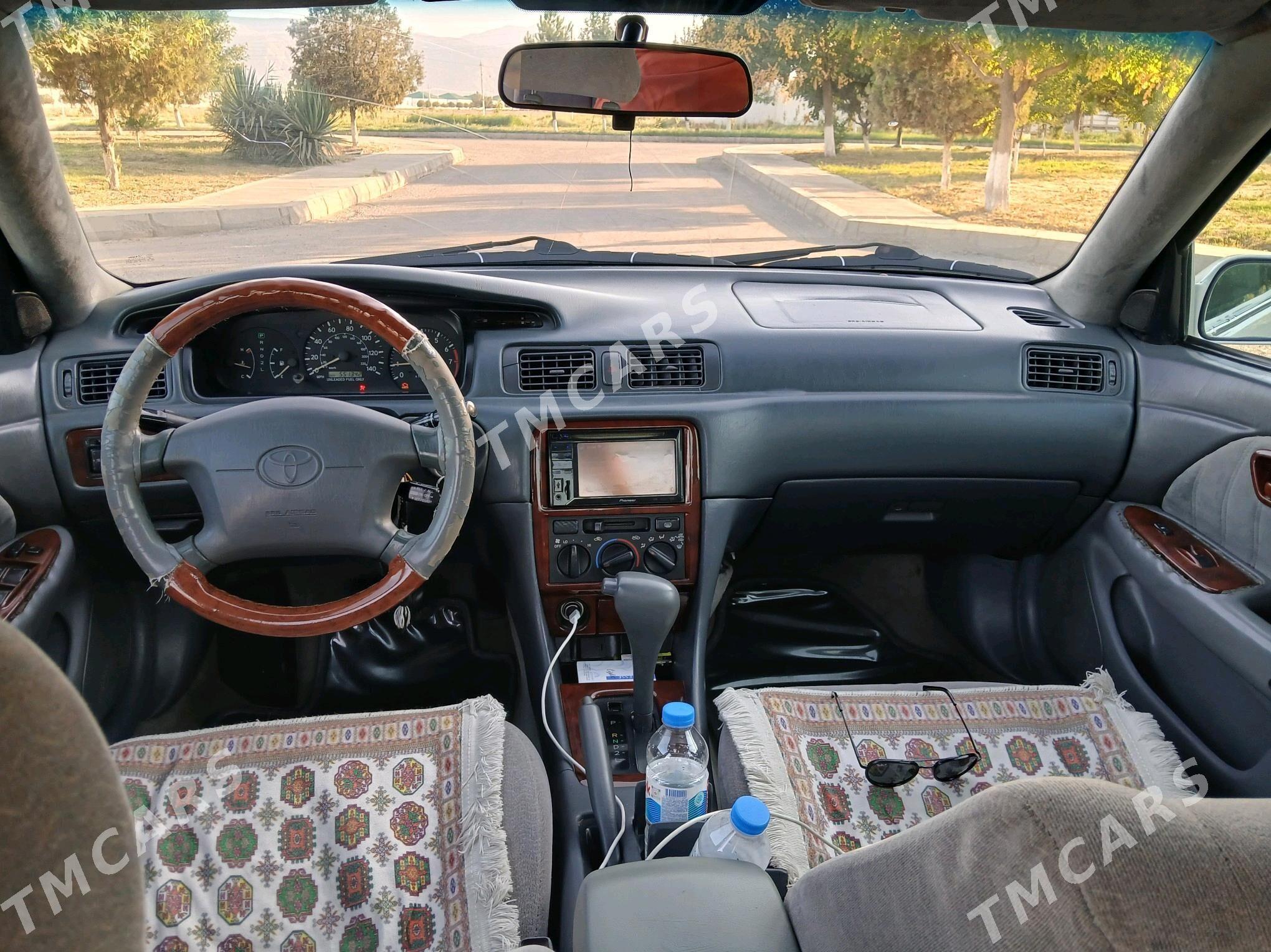 Toyota Camry 1999 - 115 000 TMT - Бахарден - img 4