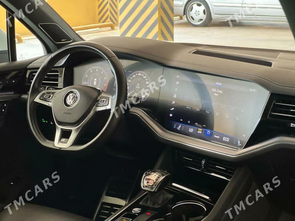 Volkswagen Touareg 2019 - 1 000 000 TMT - Aşgabat - img 3