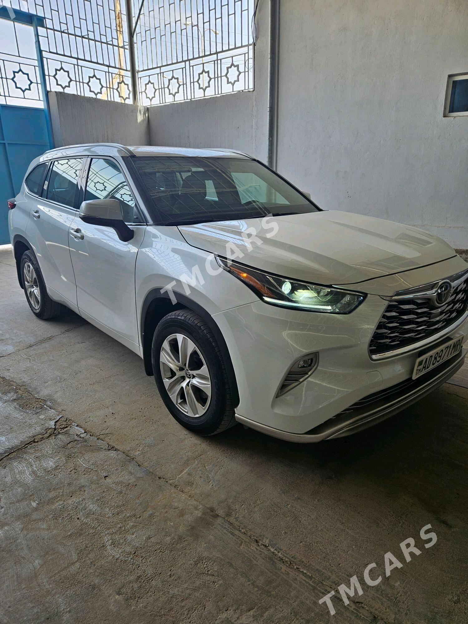 Toyota Highlander 2022 - 639 000 TMT - Мары - img 4