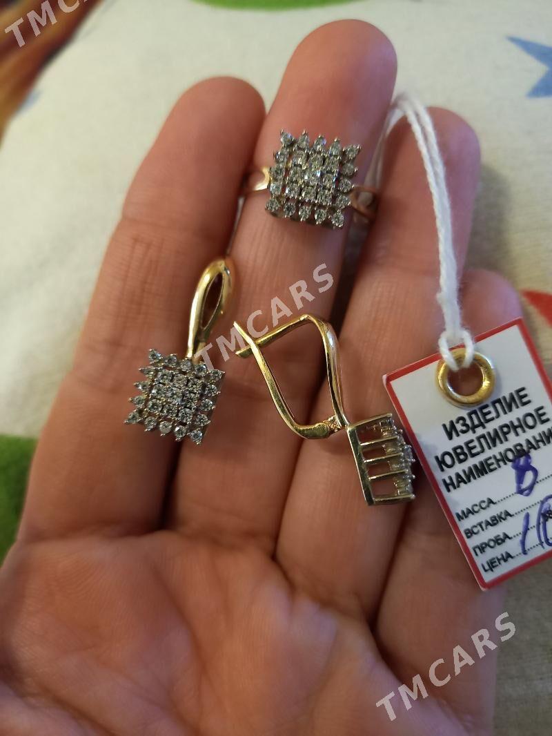Gyzyl kamplekt - Köşi - img 2
