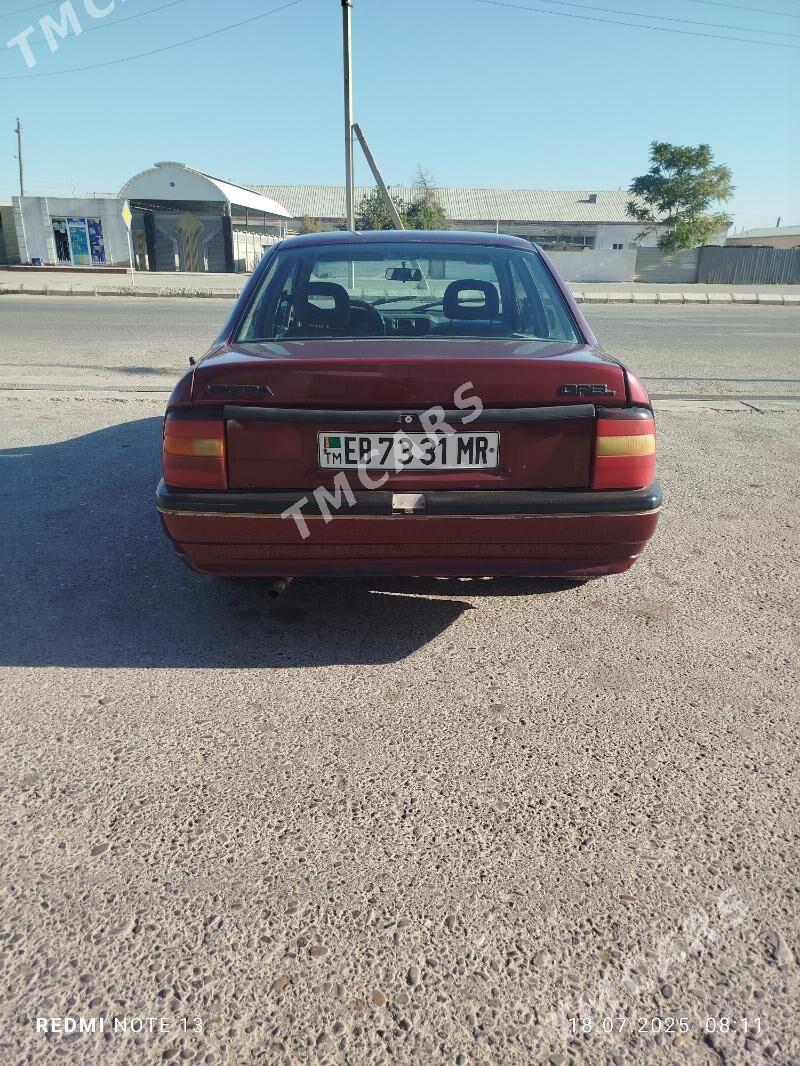 Opel Vectra 1989 - 25 000 TMT - Сакарчага - img 2