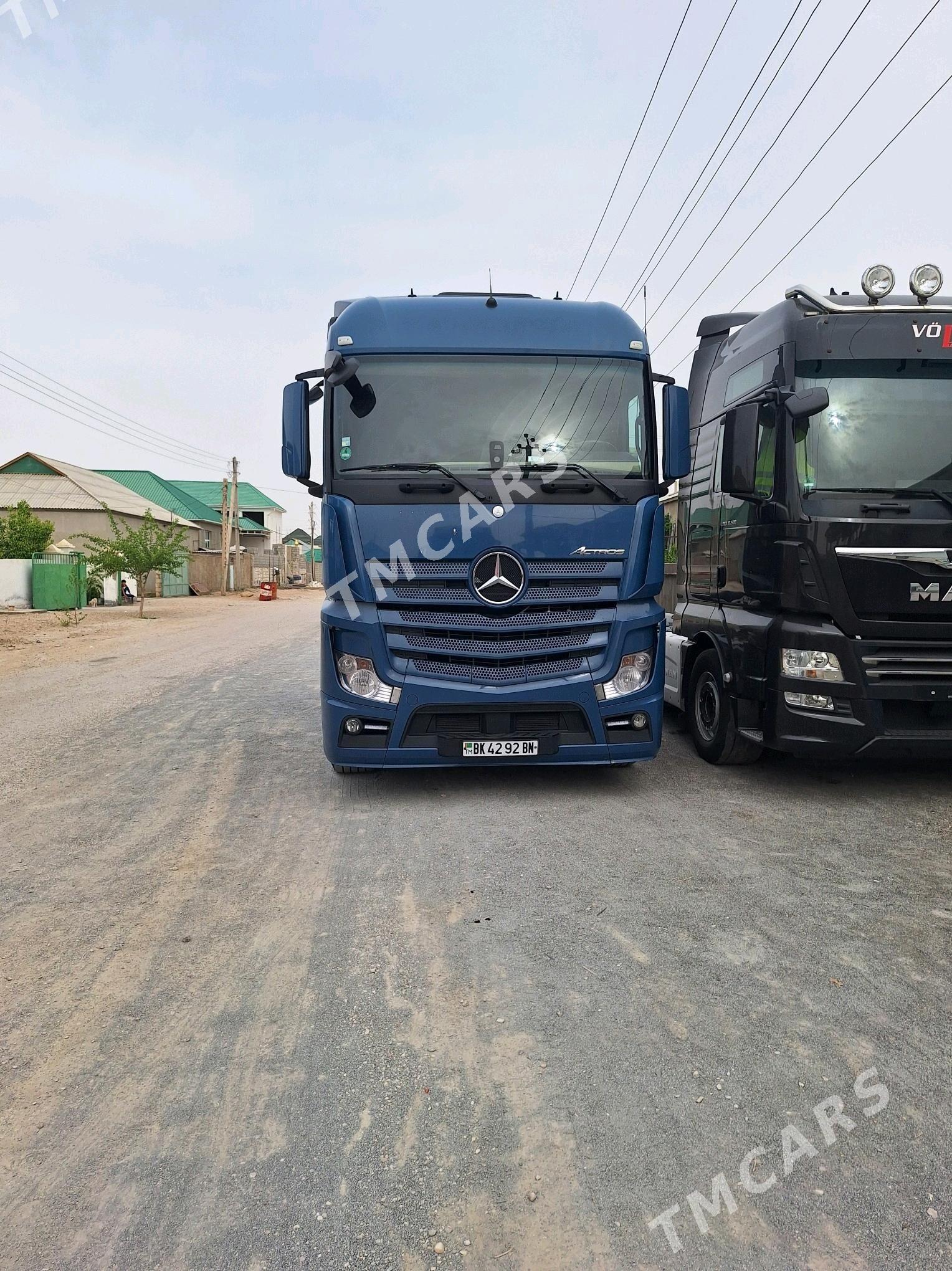 Mercedes-Benz ACTROS 3331 2014 - 700 000 TMT - Балканабат - img 4
