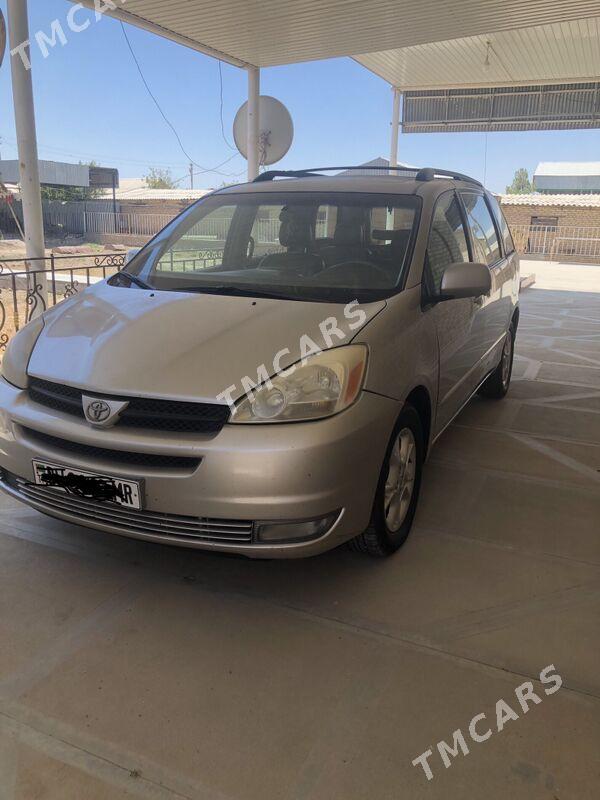 Toyota Sienna 2005 - 230 000 TMT - Мары - img 3