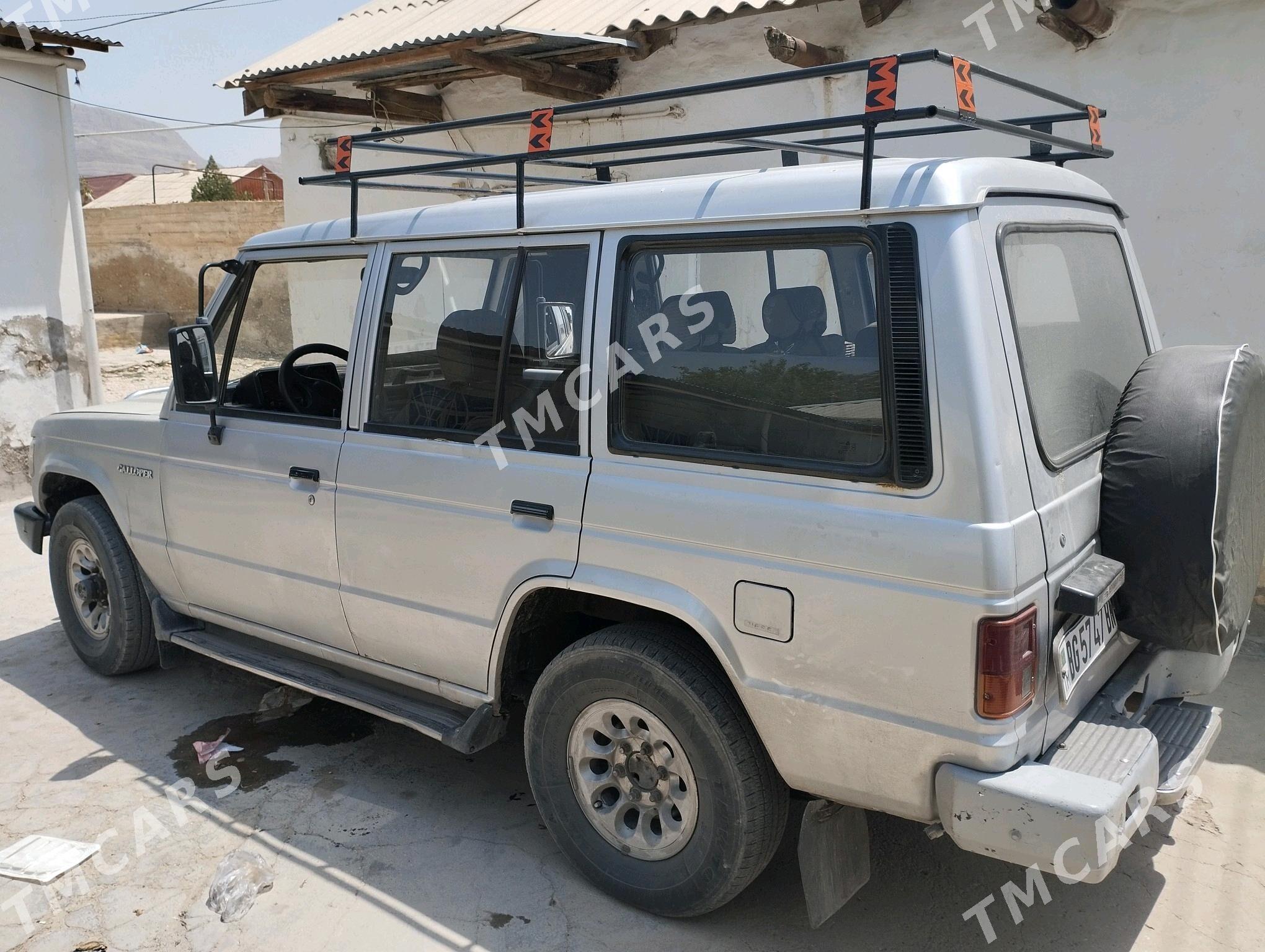Hyundai Galloper 1994 - 35 000 TMT - Balkanabat - img 3
