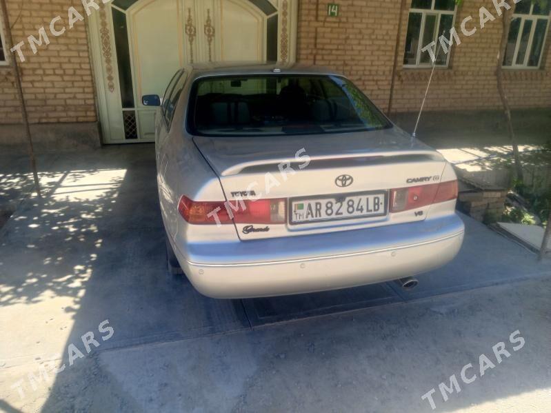 Toyota Camry 2001 - 130 000 TMT - Фарап - img 6