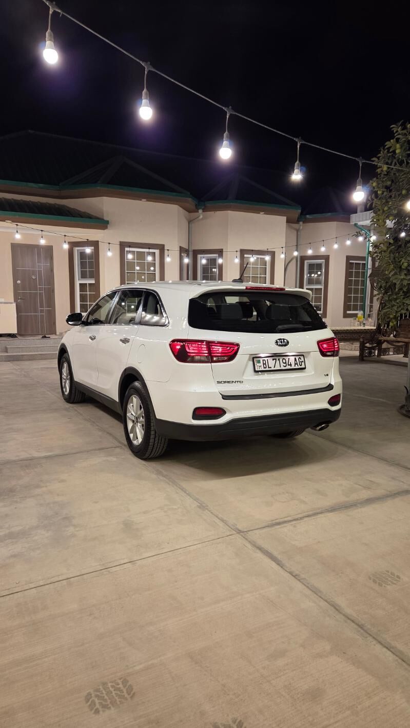 Kia Sorento 2019 - 320 000 TMT - Köşi - img 5