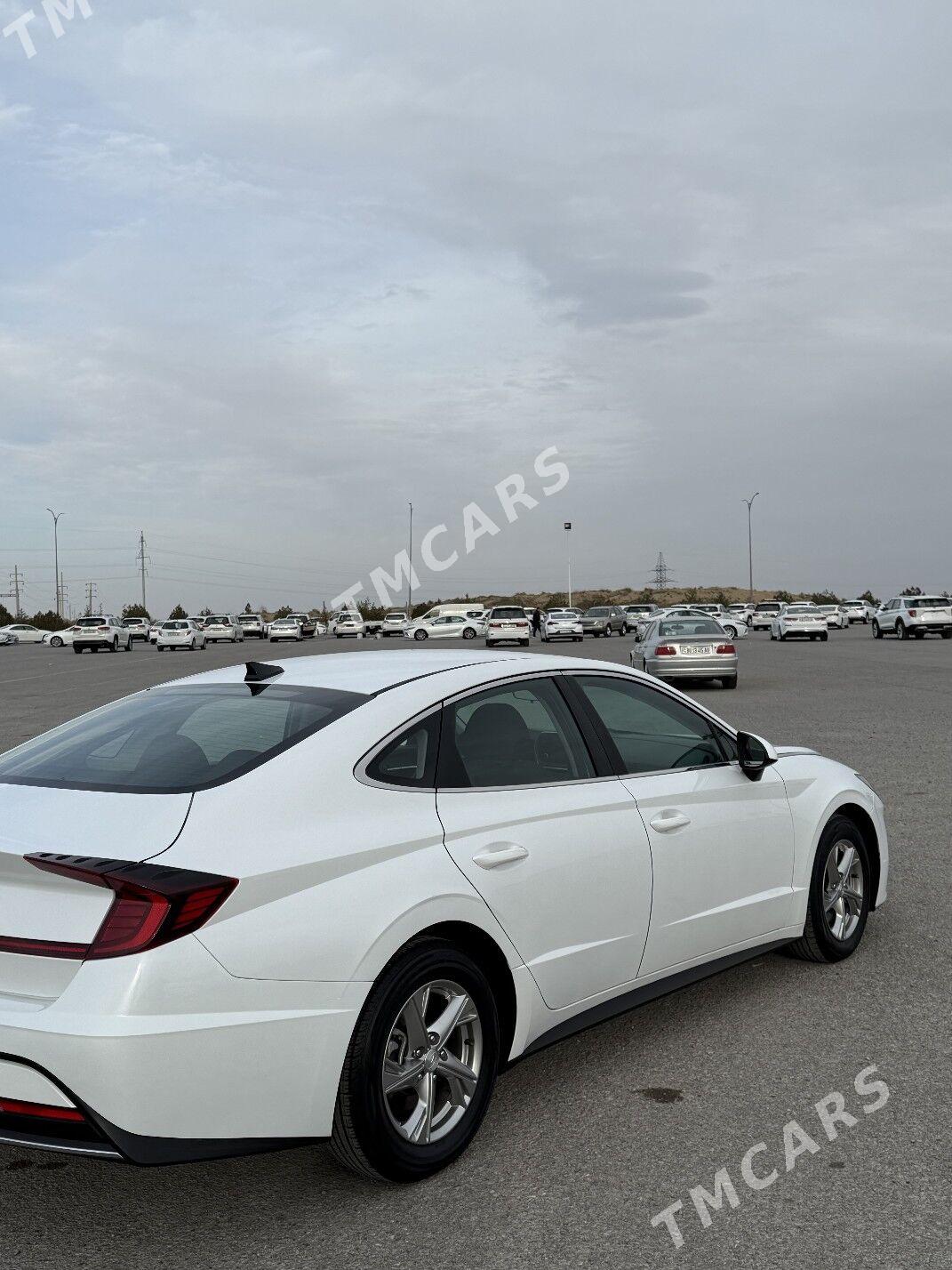 Hyundai Sonata 2021 - 250 000 TMT - Гуртли - img 5