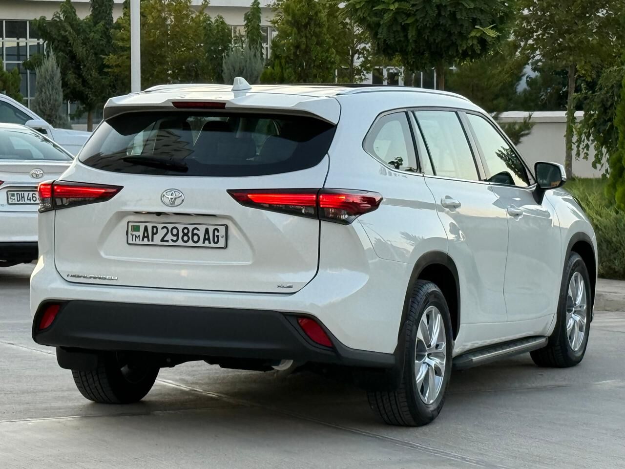 Toyota Highlander 2021 - 595 000 TMT - Aşgabat - img 5