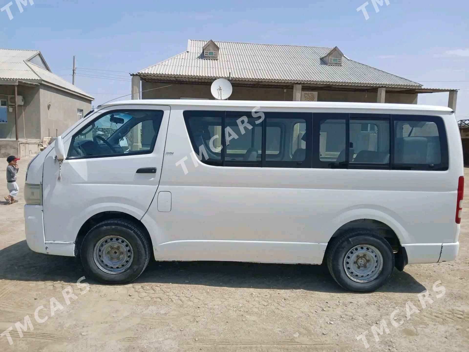 Toyota Hiace 2007 - 180 000 TMT - Esenguly - img 2