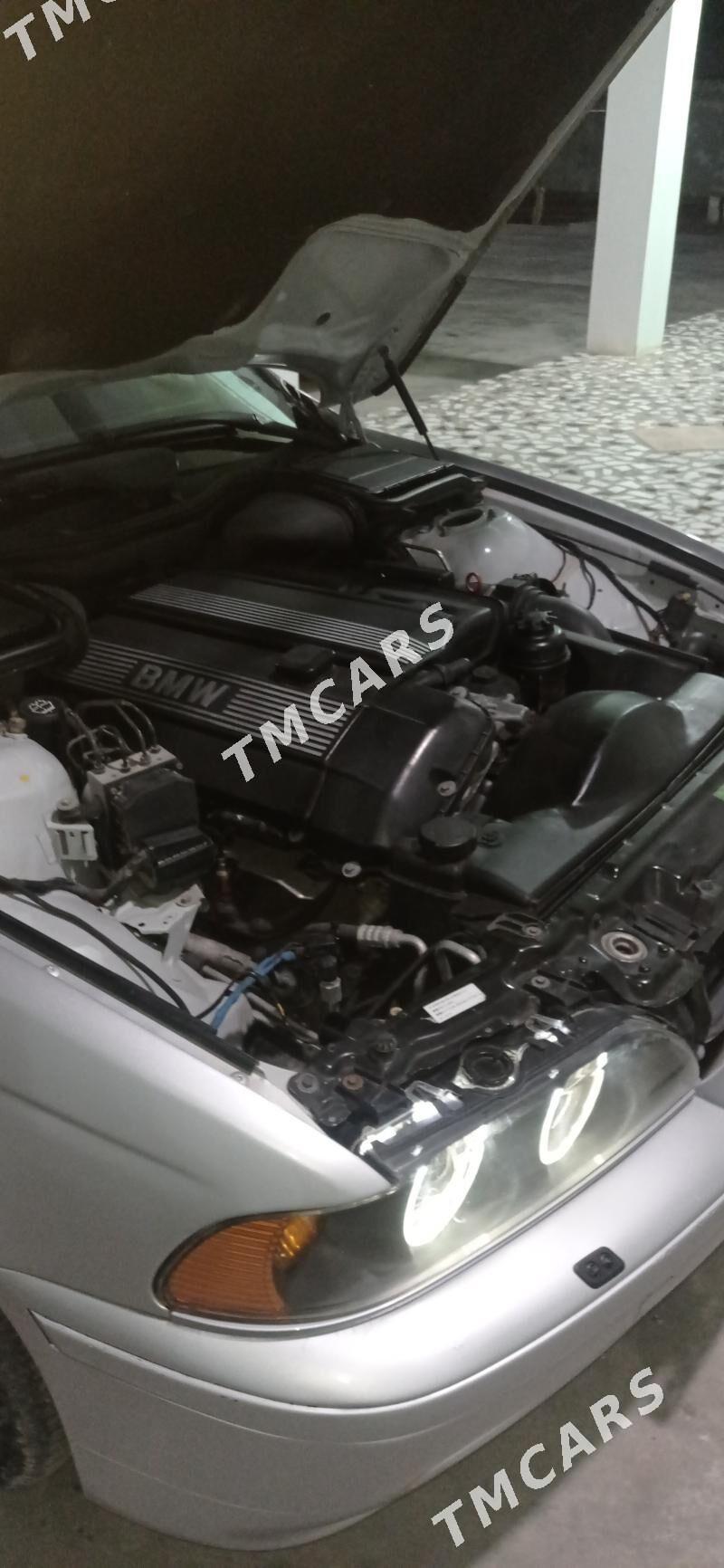 BMW E39 2001 - 110 000 TMT - Туркменбаши - img 6