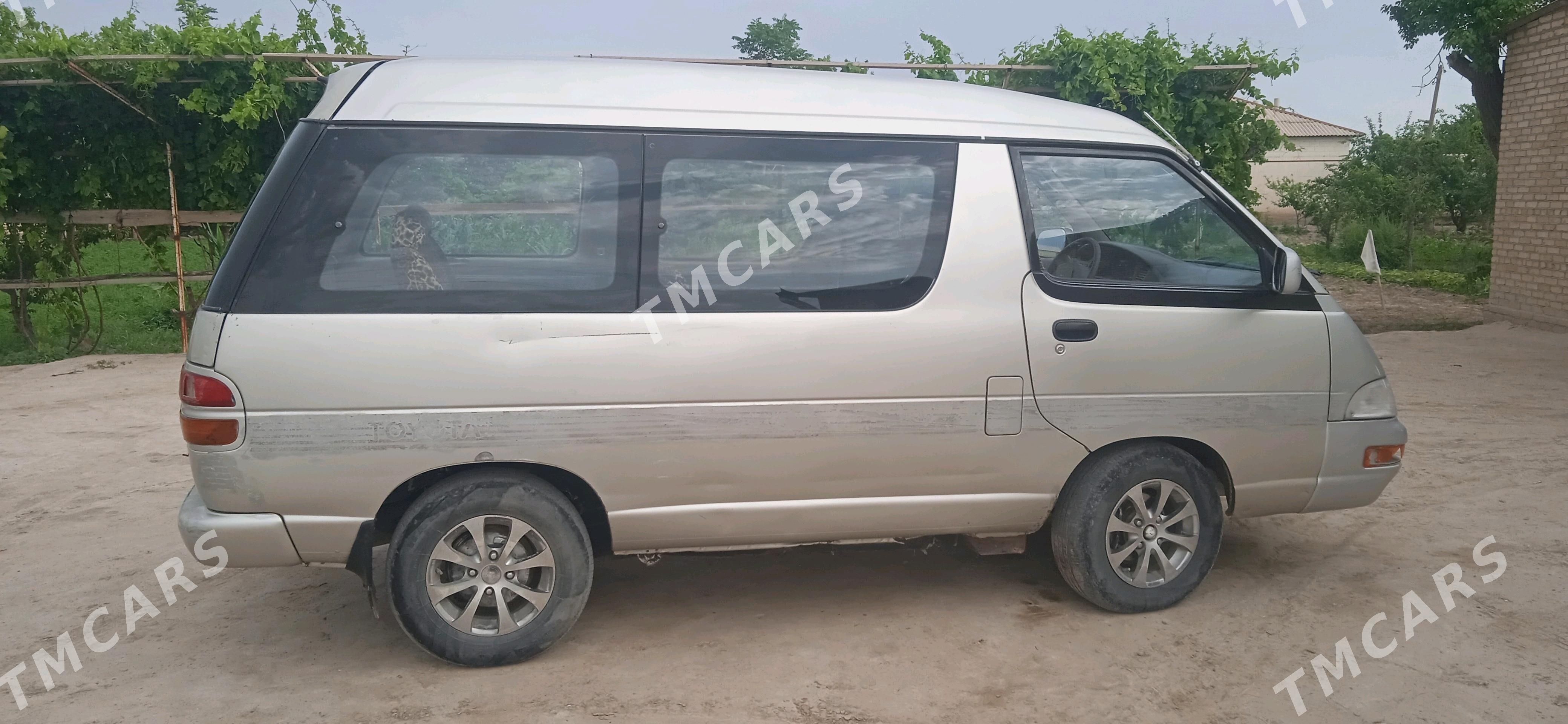 Toyota Town Ace 1993 - 36 000 TMT - Туркменгала - img 5