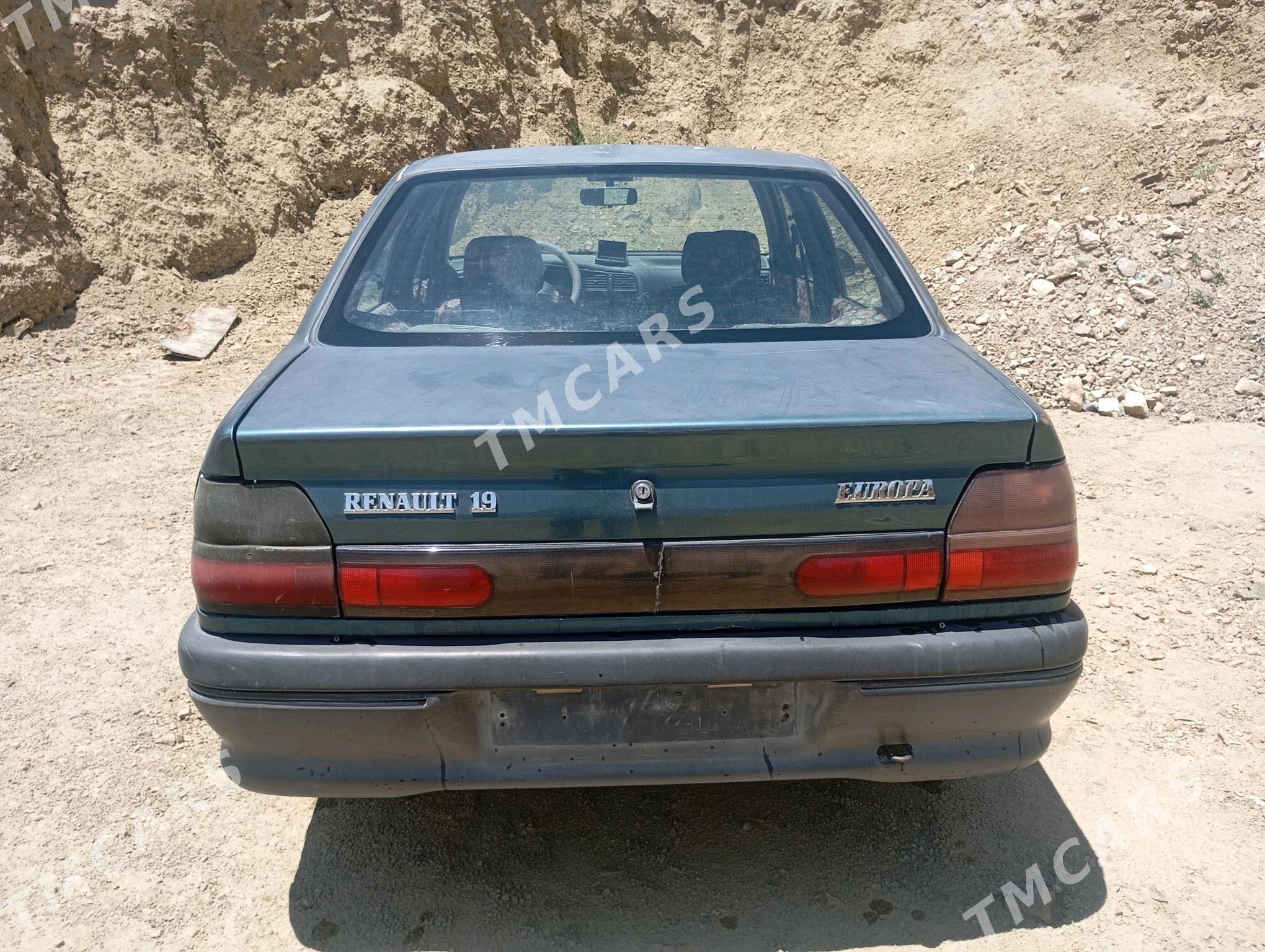 Renault Europa 19 1998 - 6 000 TMT - Bäherden - img 2