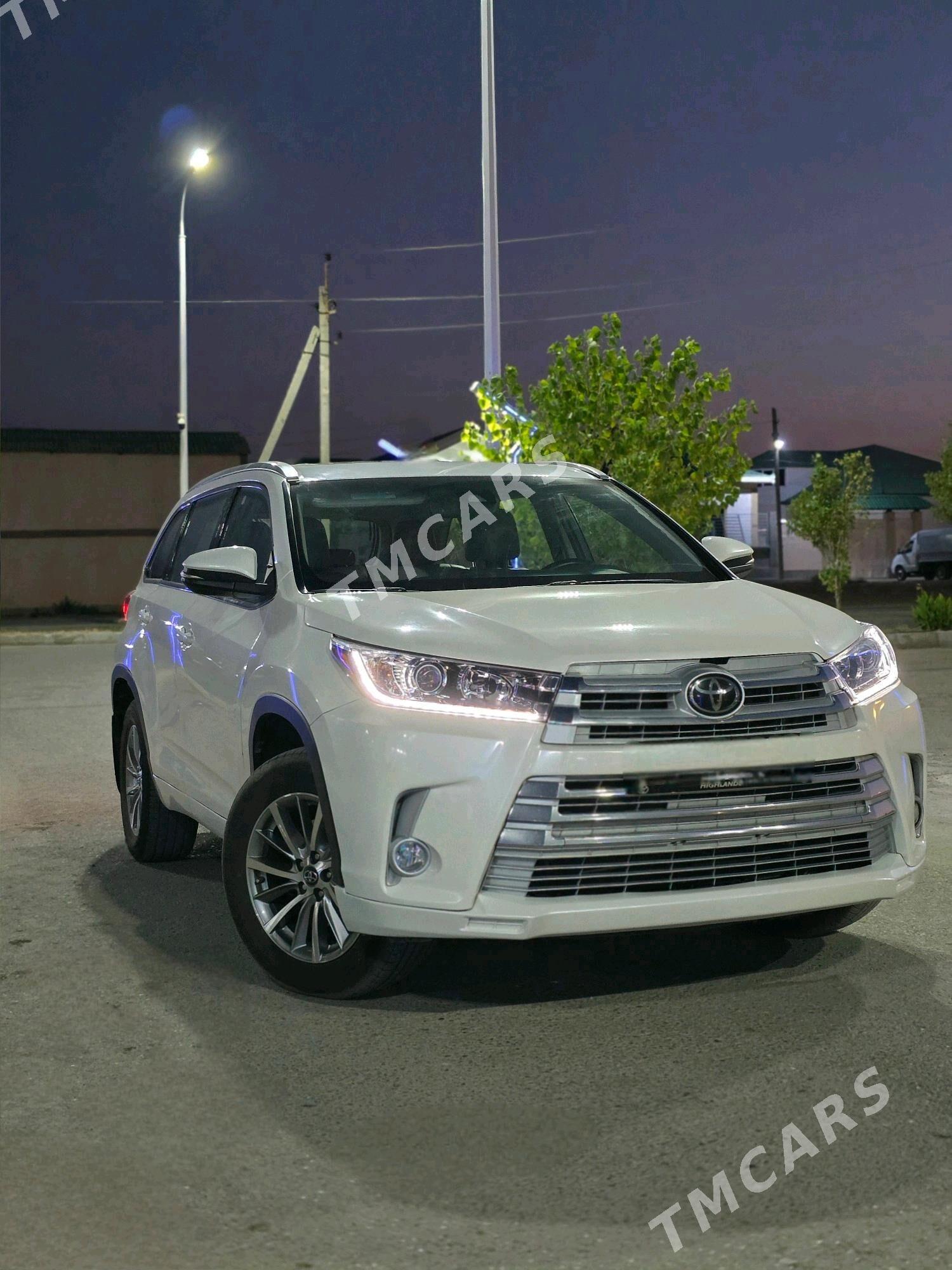 Toyota Highlander 2018 - 480 000 TMT - Çoganly - img 5