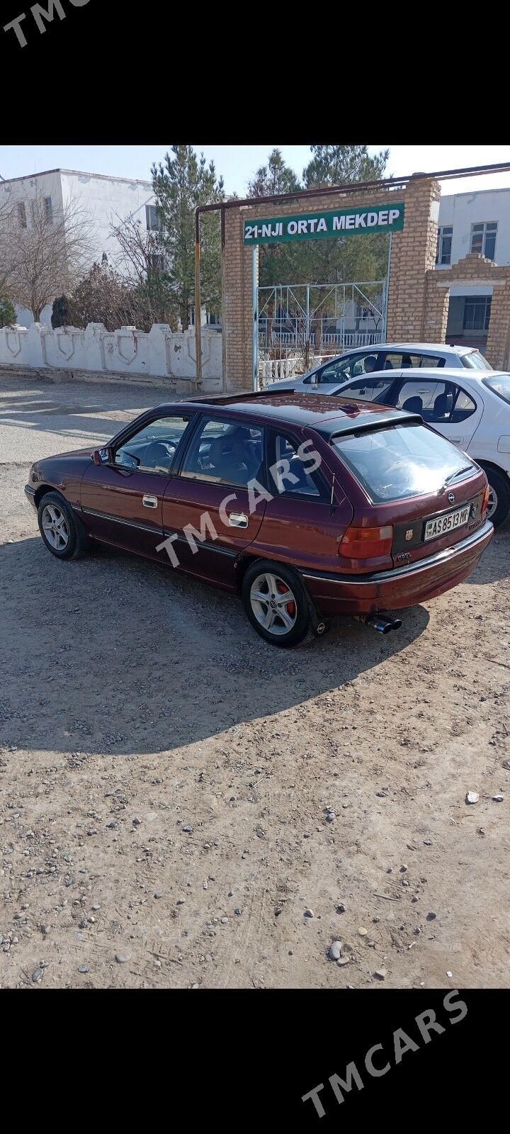 Opel Astra 1993 - 38 000 TMT - Мары - img 7