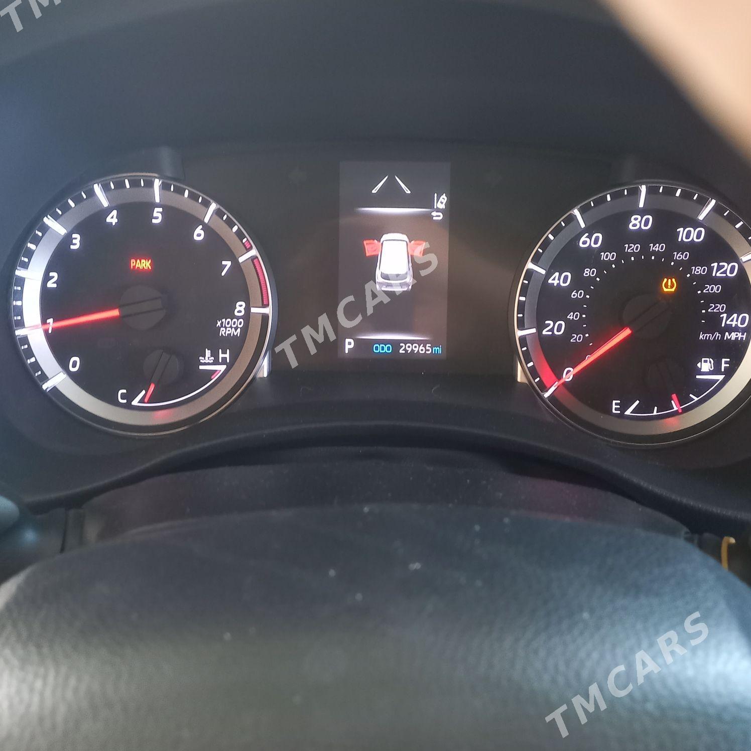 Toyota Highlander 2022 - 490 000 TMT - Baýramaly - img 3