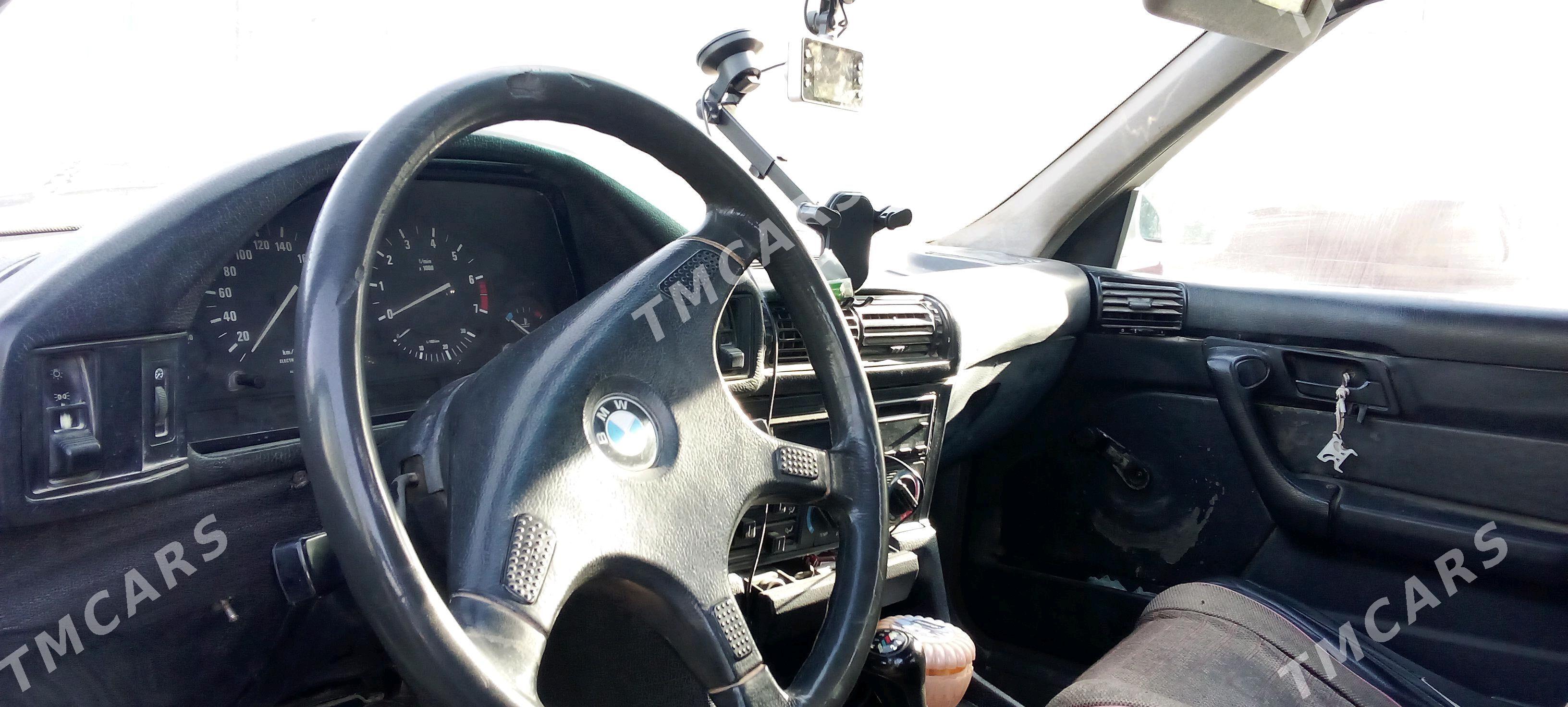 BMW 525 1990 - 35 000 TMT - Ruhubelent etraby - img 2