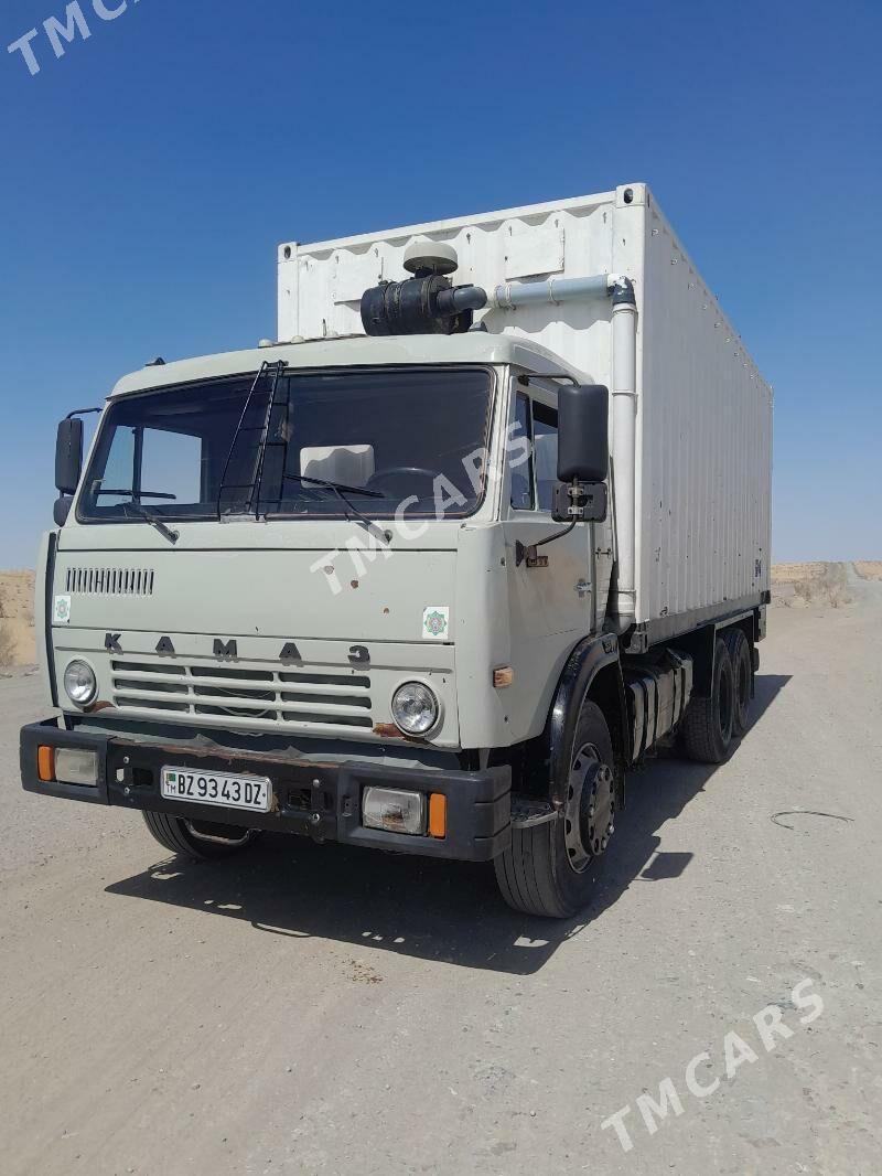 Kamaz 6520 1980 - 250 000 TMT - Гурбансолтан Едже - img 1