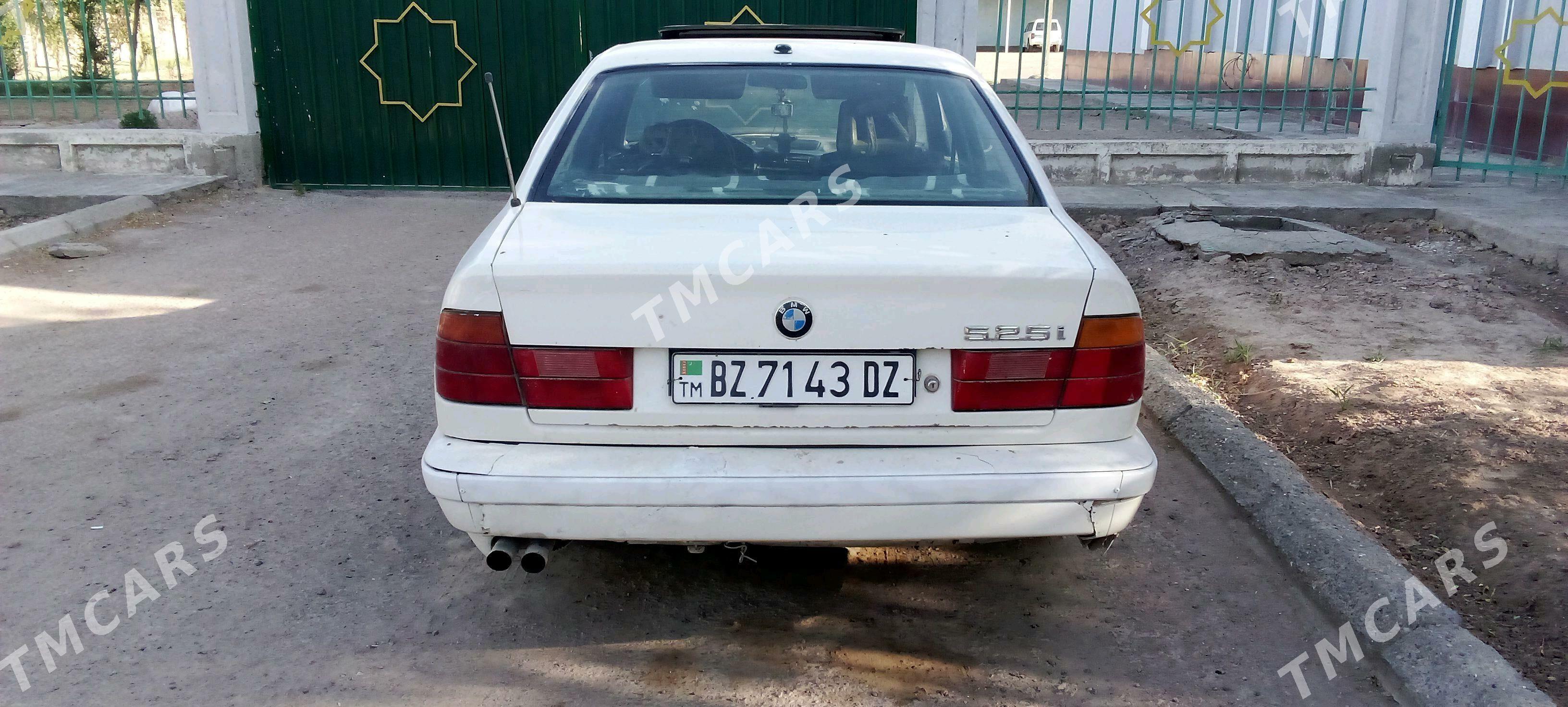 BMW 525 1990 - 35 000 TMT - Ruhubelent etraby - img 4