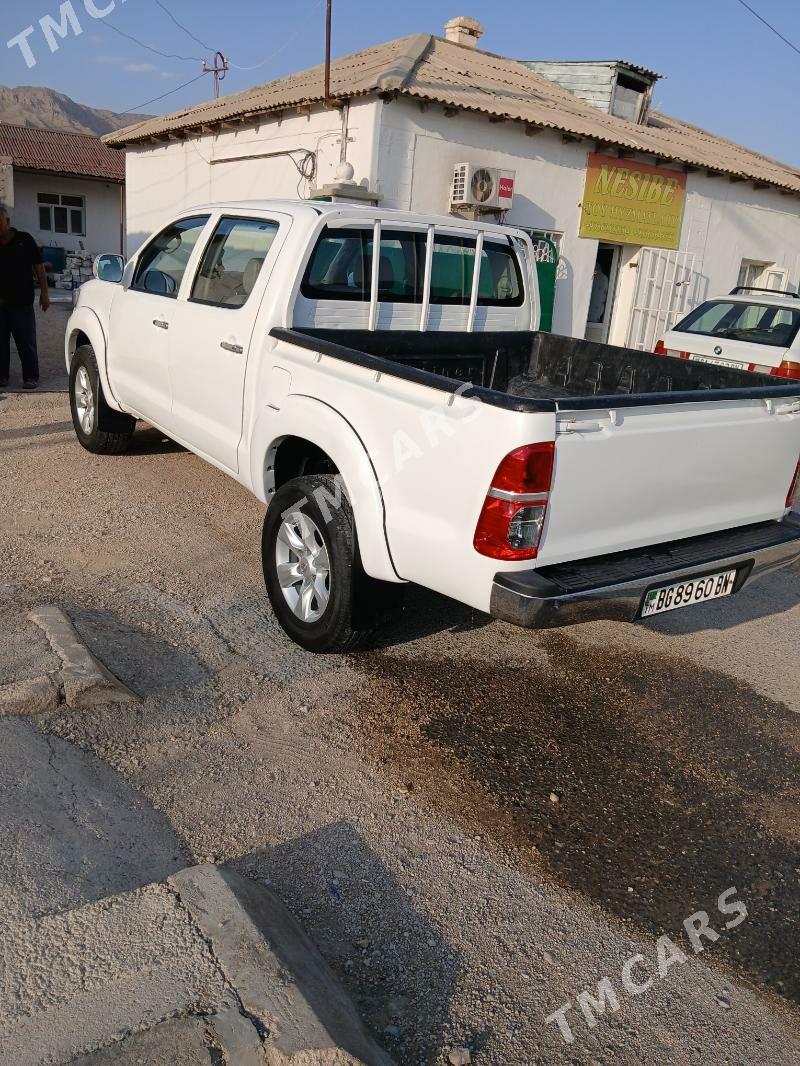 Toyota Hilux 2008 - 170 000 TMT - Балканабат - img 2