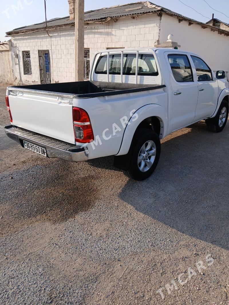 Toyota Hilux 2008 - 170 000 TMT - Балканабат - img 5