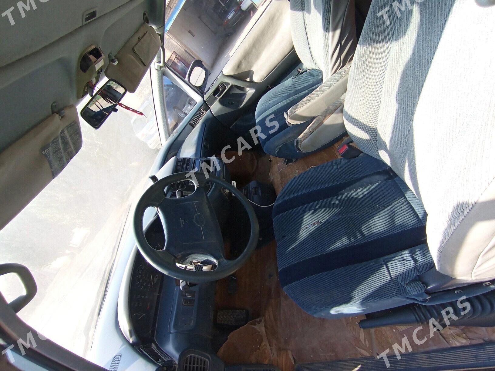 Toyota Previa 1992 - 72 000 TMT - Халач - img 9