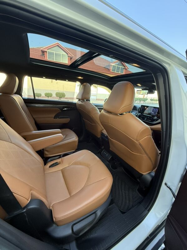 Toyota Highlander 2022 - 700 000 TMT - Aşgabat - img 10