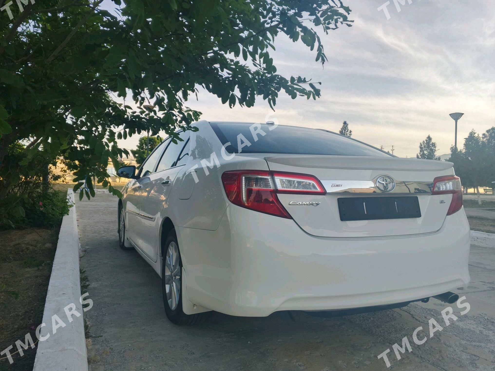 Toyota Camry 2012 - 200 000 TMT - Гызыларбат - img 7