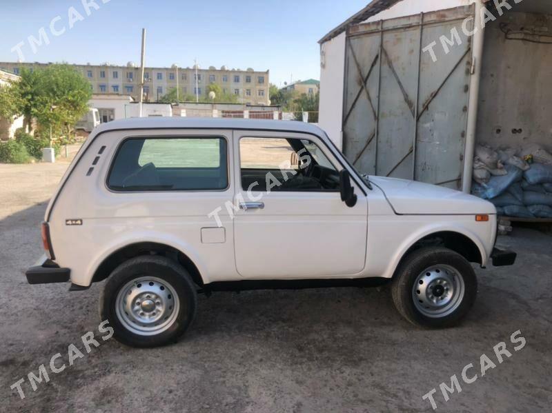 Lada Niva 2002 - 70 000 TMT - Türkmenabat - img 4