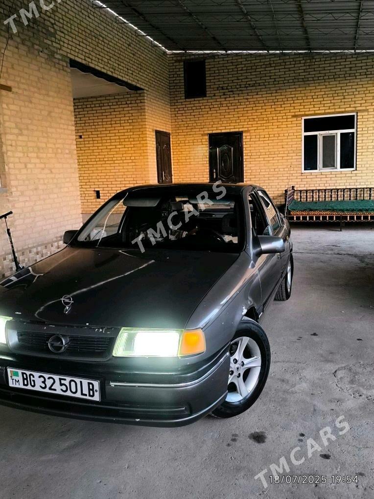 Opel Vectra 1993 - 38 000 TMT - Саят - img 2