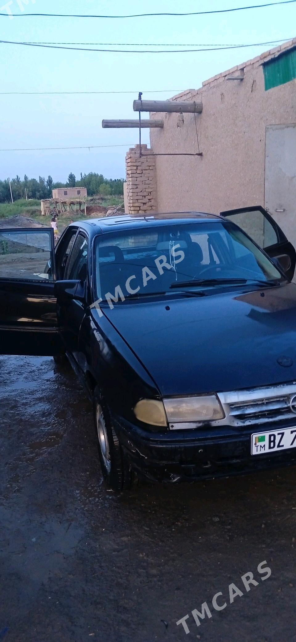 Opel Astra 1992 - 20 000 TMT - Губадаг - img 2