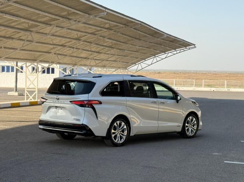 Toyota Sienna 2021 - 825 000 TMT - Ашхабад - img 2