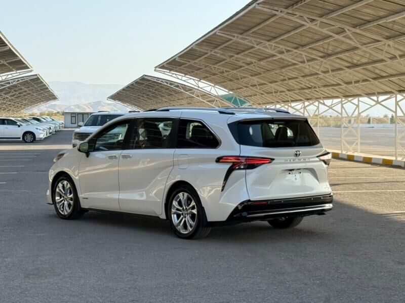 Toyota Sienna 2021 - 825 000 TMT - Ашхабад - img 7