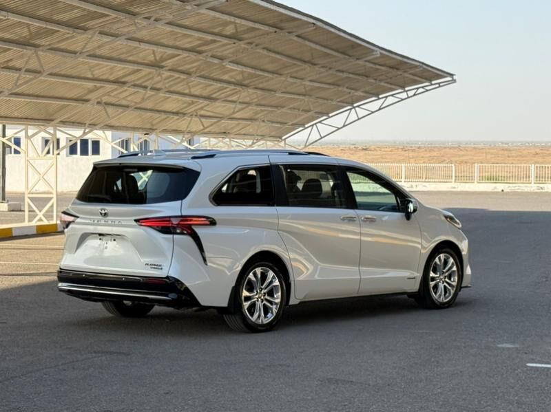 Toyota Sienna 2021 - 825 000 TMT - Ашхабад - img 3