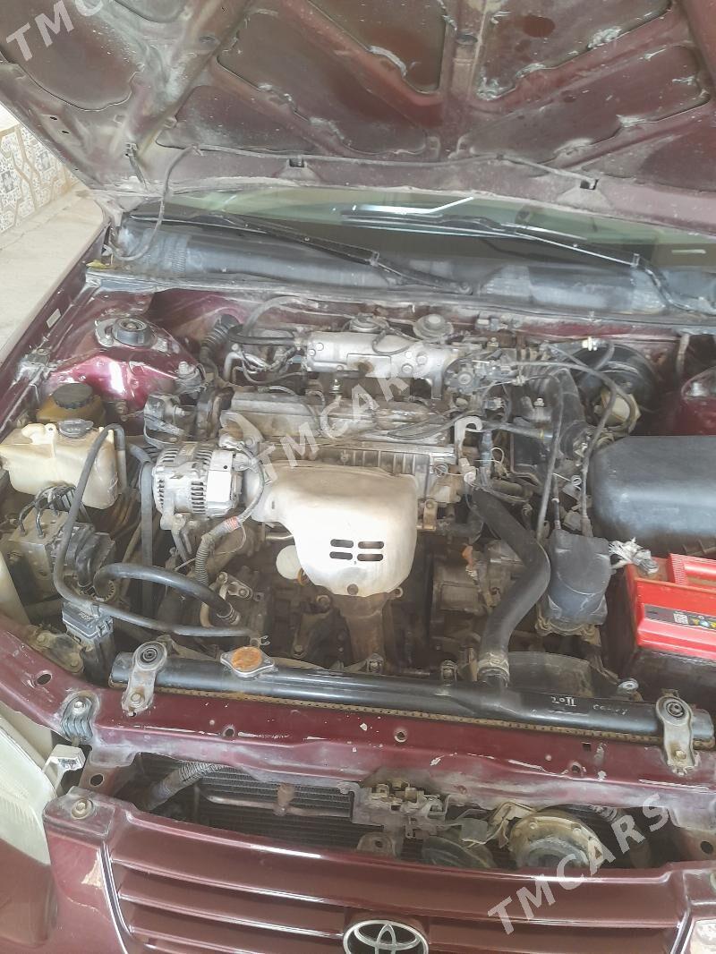 Toyota Camry 1999 - 120 000 TMT - Фарап - img 2