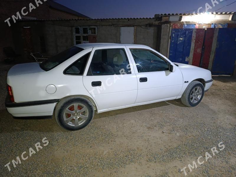 Opel Vectra 1990 - 27 000 TMT - Kaka - img 3